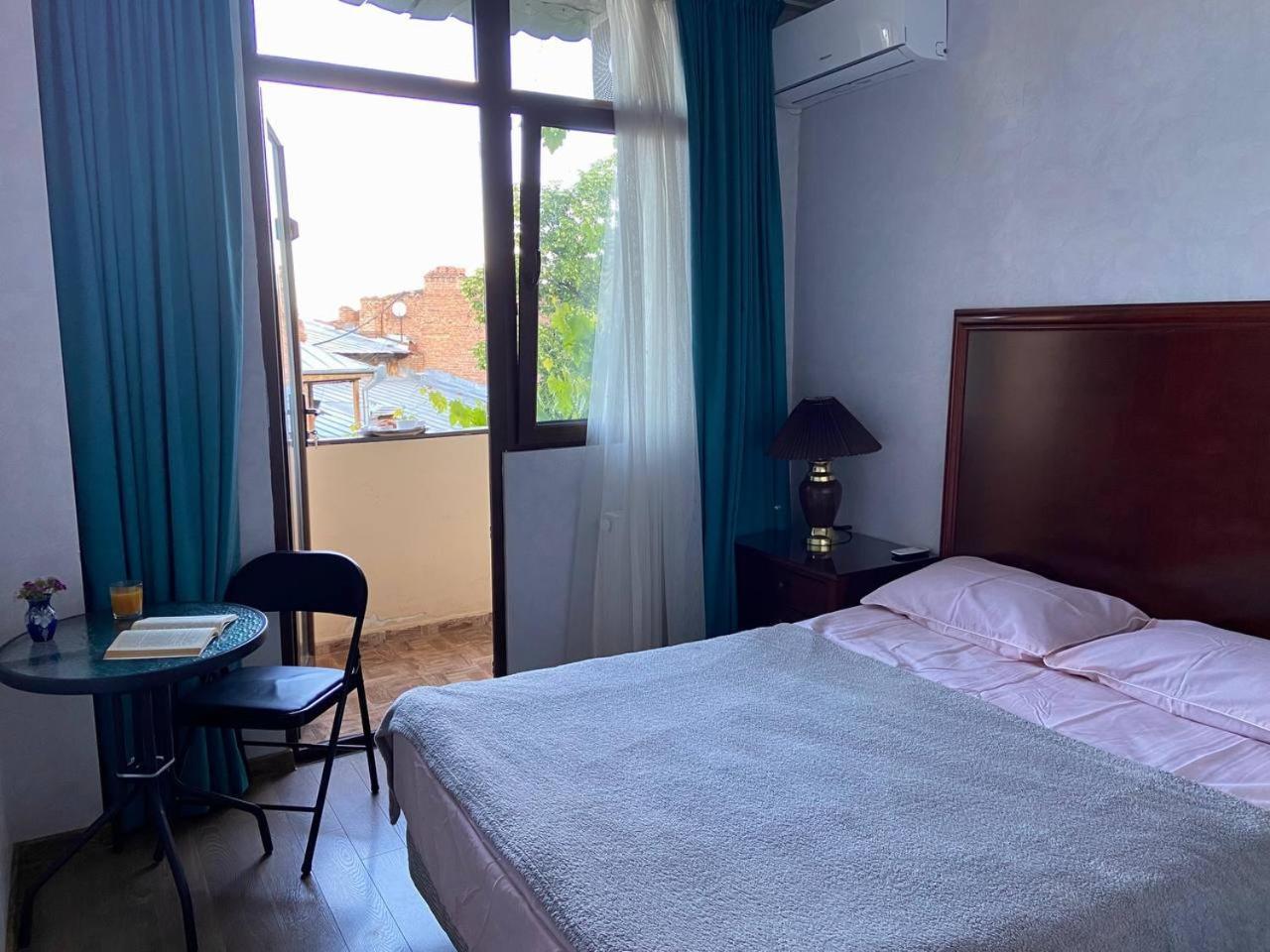 Hotel "Tbilisi Tales" In The Heart Of The Old City Eksteriør billede