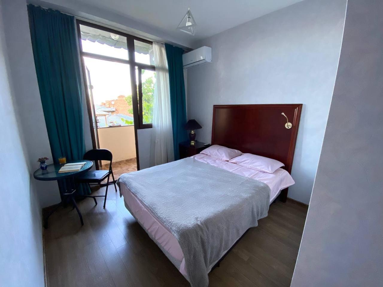 Hotel "Tbilisi Tales" In The Heart Of The Old City Eksteriør billede